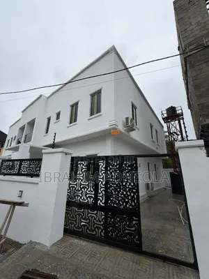 4bdrm Duplex in In An Estate for sale