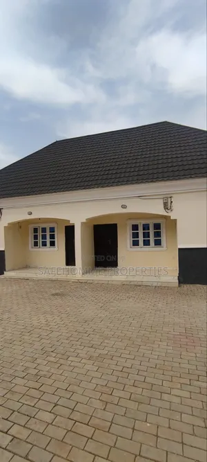 1bdrm Block of Flats in Karu for rent