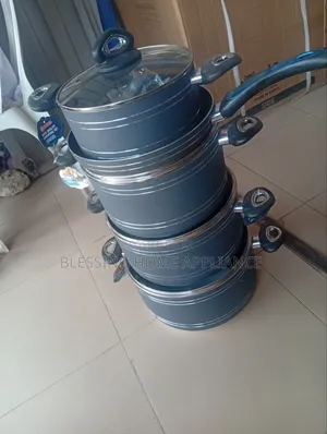 Quality 4pcs Pots and One Frying Pan