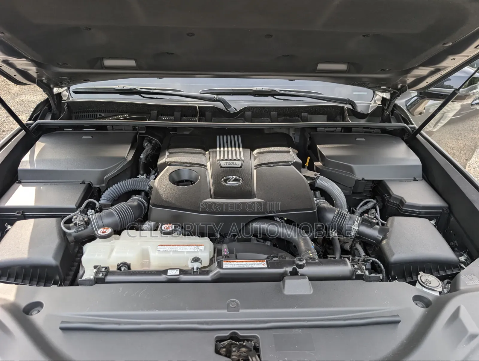 Lexus LX 600 2024 Gray