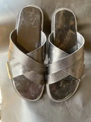 Cross Pure Leather Pam Slippers