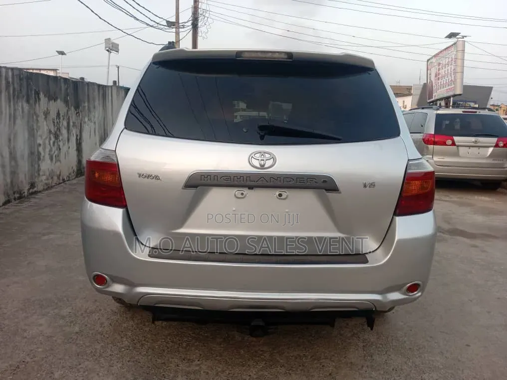 Toyota Highlander Limited 2010 Silver