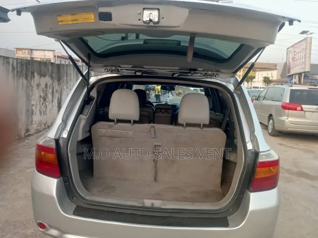 Toyota Highlander Limited 2010 Silver