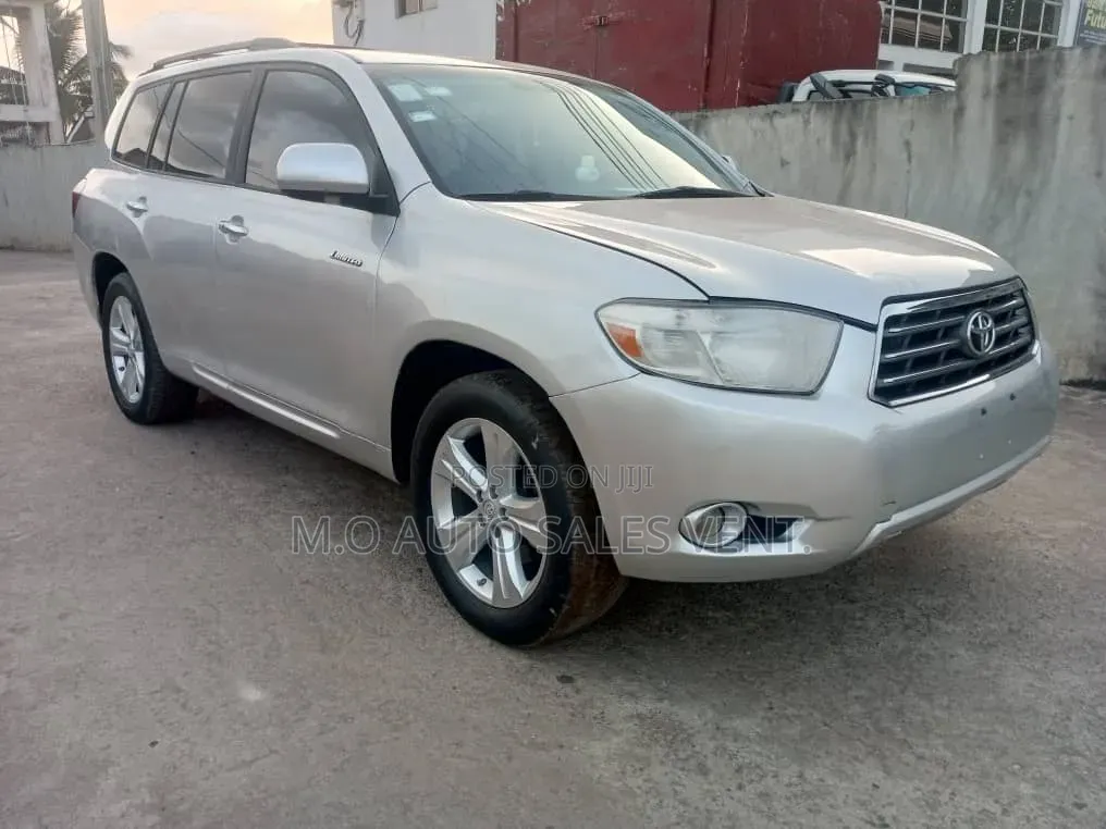 Toyota Highlander Limited 2010 Silver