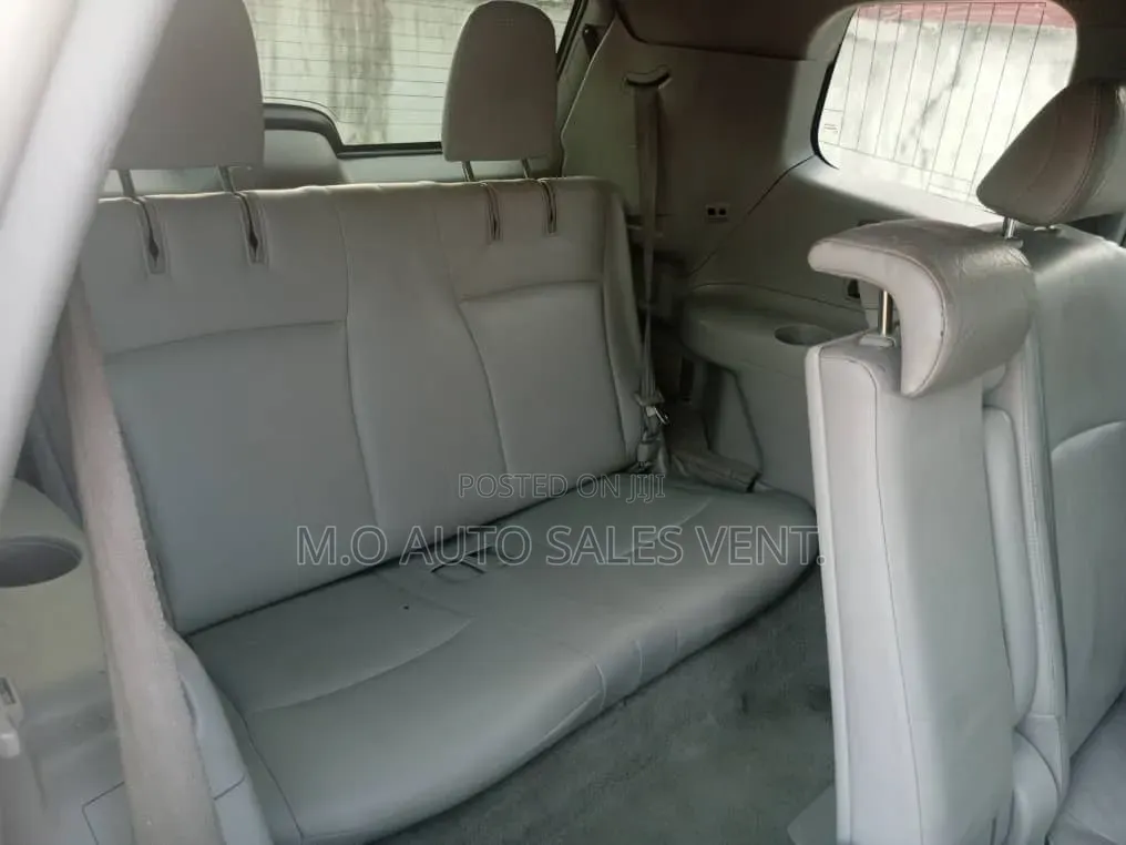 Toyota Highlander Limited 2010 Silver