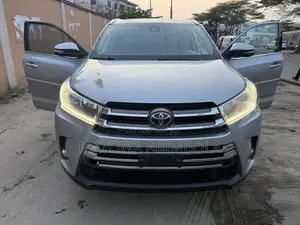 Toyota Highlander 2017 Silver