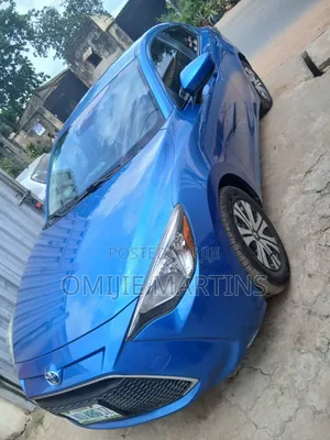 Toyota Yaris 2019 Blue