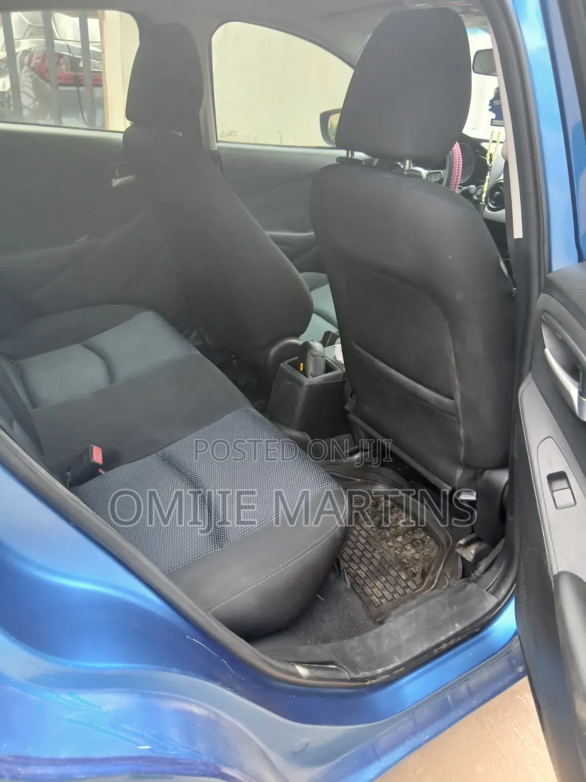 Toyota Yaris 2019 Blue