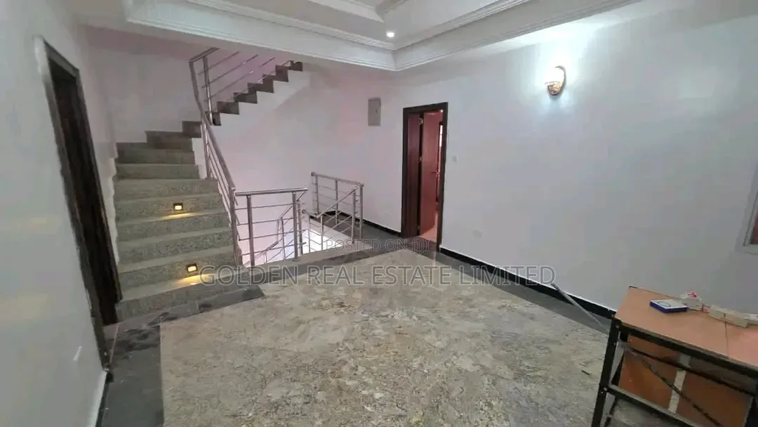5bdrm Duplex in Guzape District for rent