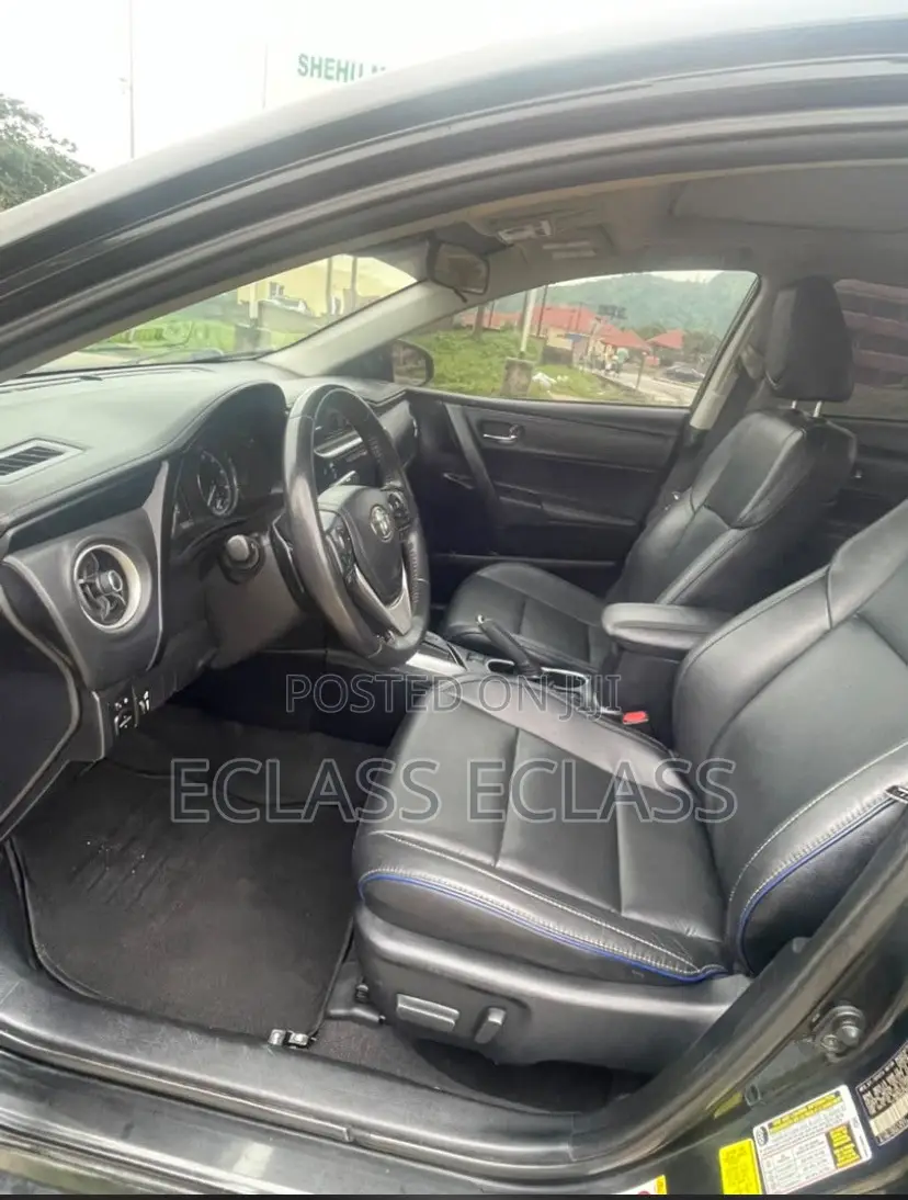 Toyota Corolla 2017 Black