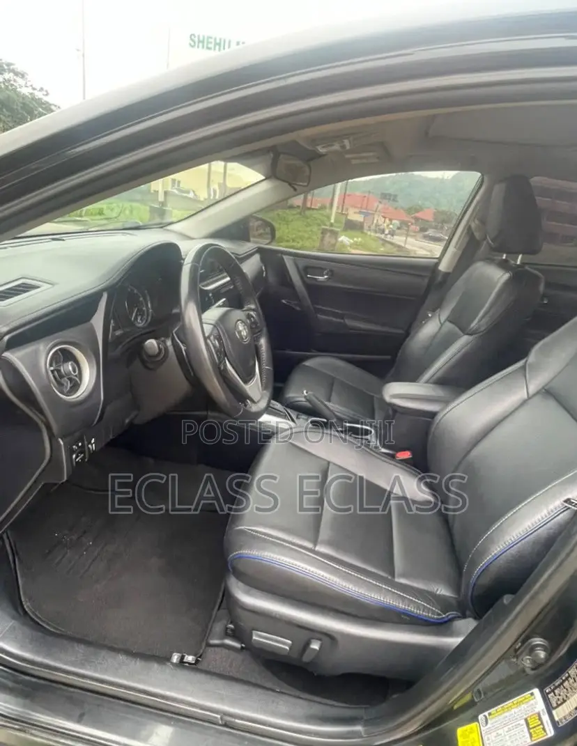 Toyota Corolla 2017 Black