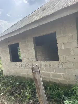 3bdrm Bungalow in Peace Estate, Akure for sale