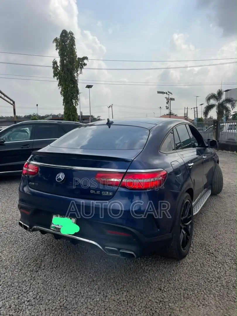 Mercedes-Benz GLE-Class 2019 Blue