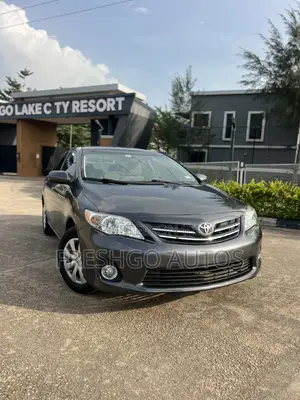 Toyota Corolla LE Special Edition 4dr Sedan (1.8L 4cyl 4A) 2013 Gray