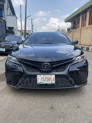 Toyota Camry SE (2.5L 4cyl 8A) 2019 Black