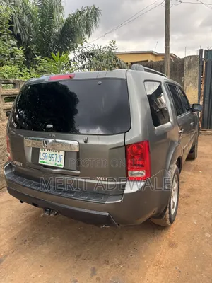 Honda Pilot 2010 Gray
