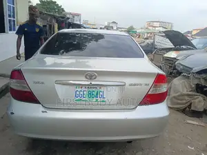 Toyota Camry 2004 Silver