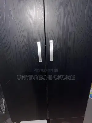 Neatly Used 6ft Wardrobe – Spacious and Well Maintained
