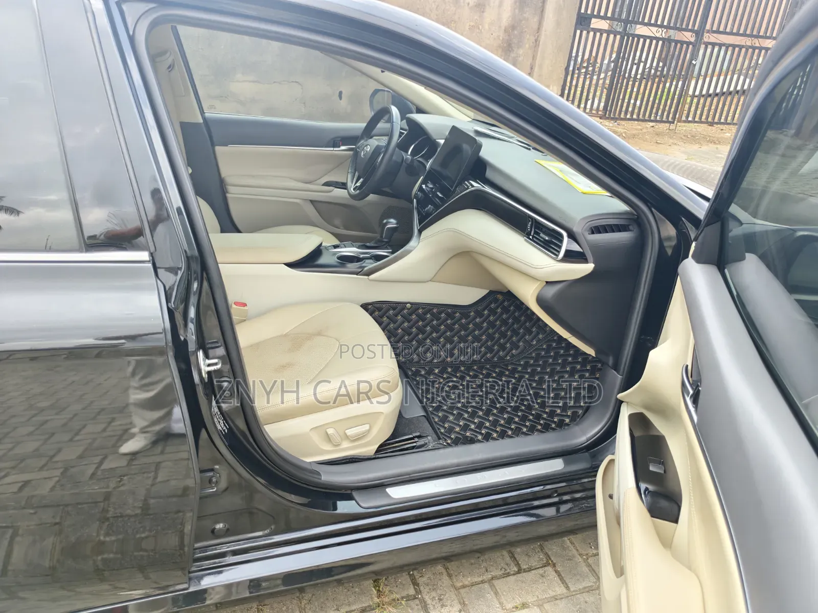 Toyota Camry 2021 Black