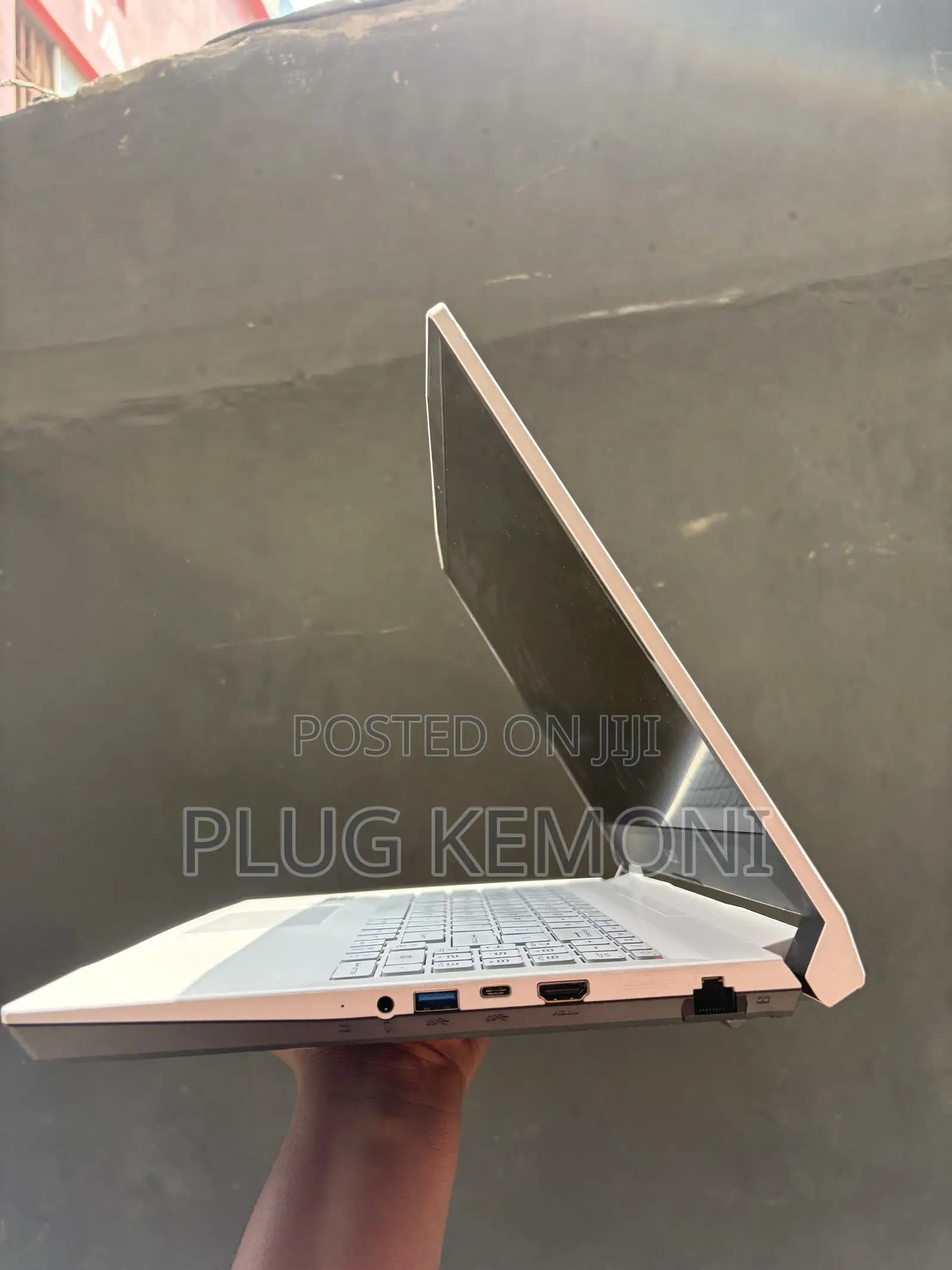 Laptop MSI MSI Sword 15 16GB Intel Core i7 SSD 512GB