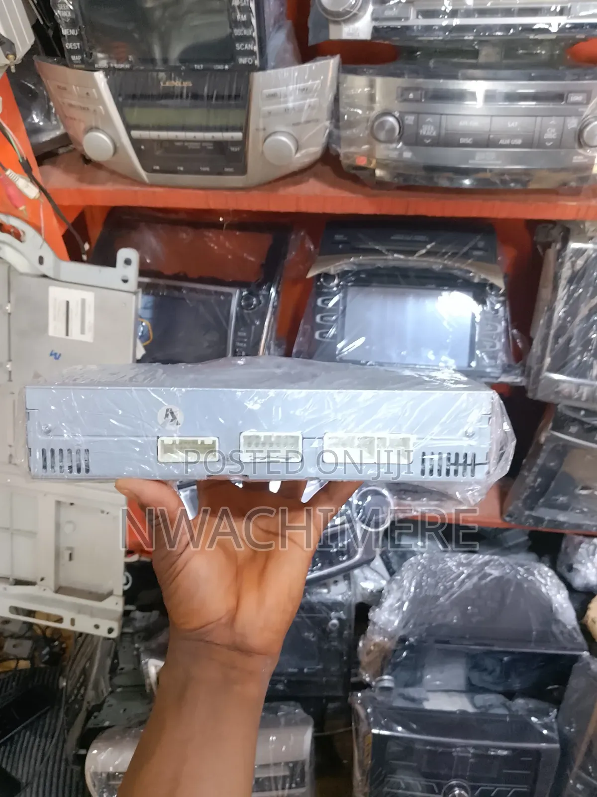 RX350 2010-2012 Amplifier