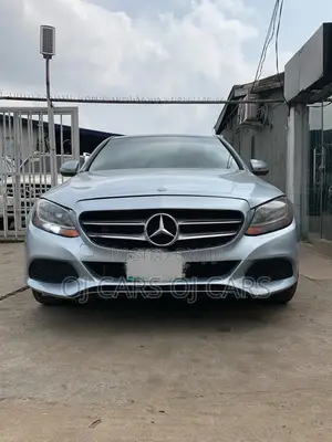 Mercedes-Benz C300 2015 Blue