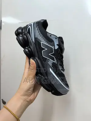 Black&white New Balance 9060 Sneakers- Lightweight and Durable