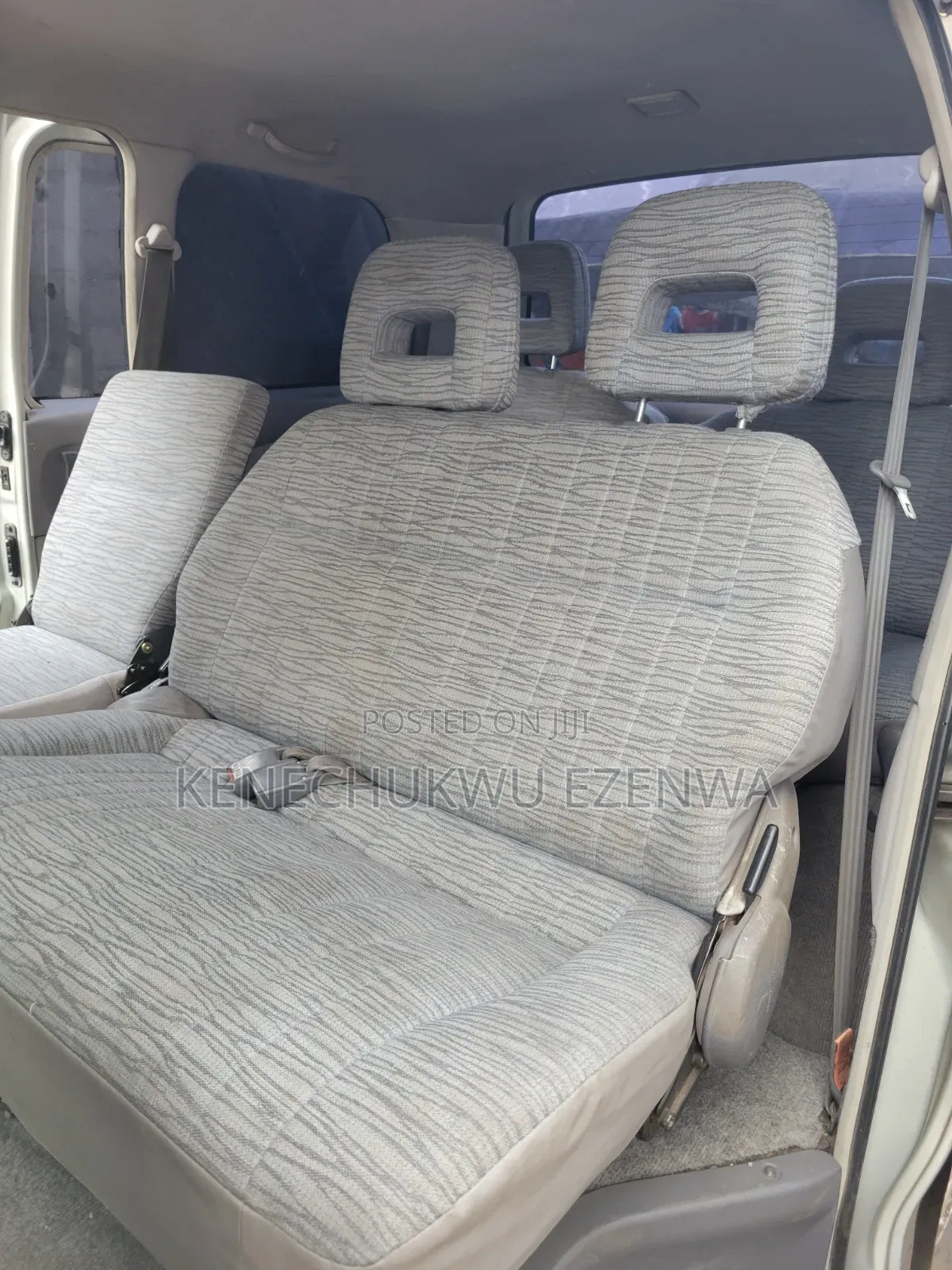 Mitsubishi Space Gear 2001 Silver