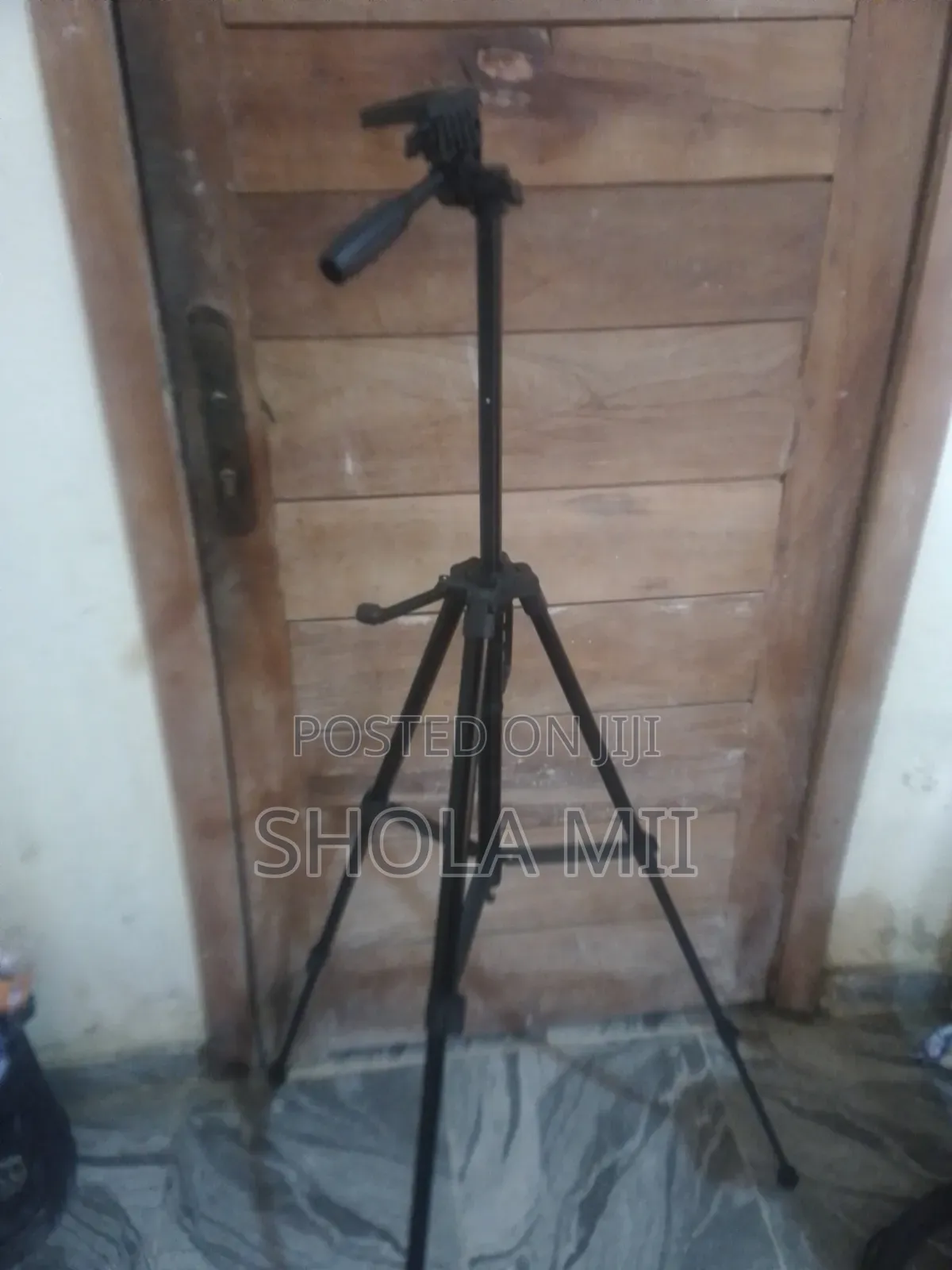 Tripod Stand