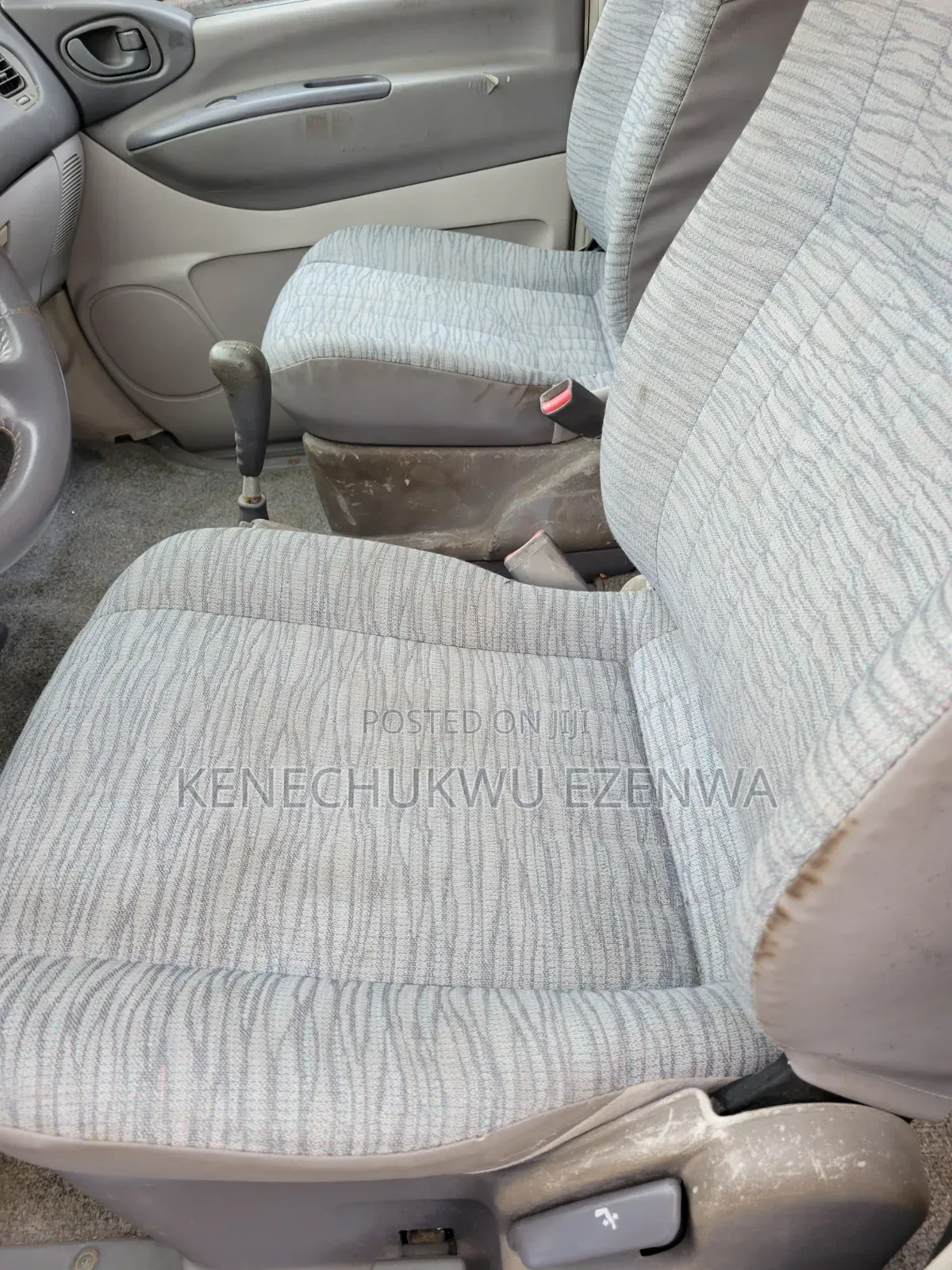 Mitsubishi Space Gear 2001 Silver