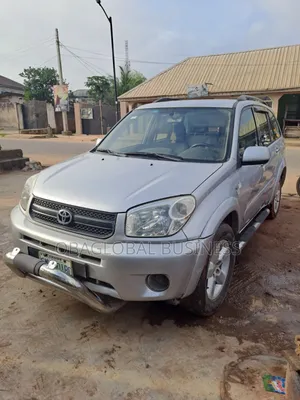 Toyota RAV4 Automatic 2003 Silver