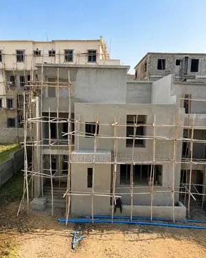 4bdrm Townhouse/Terrace in Guzape for sale