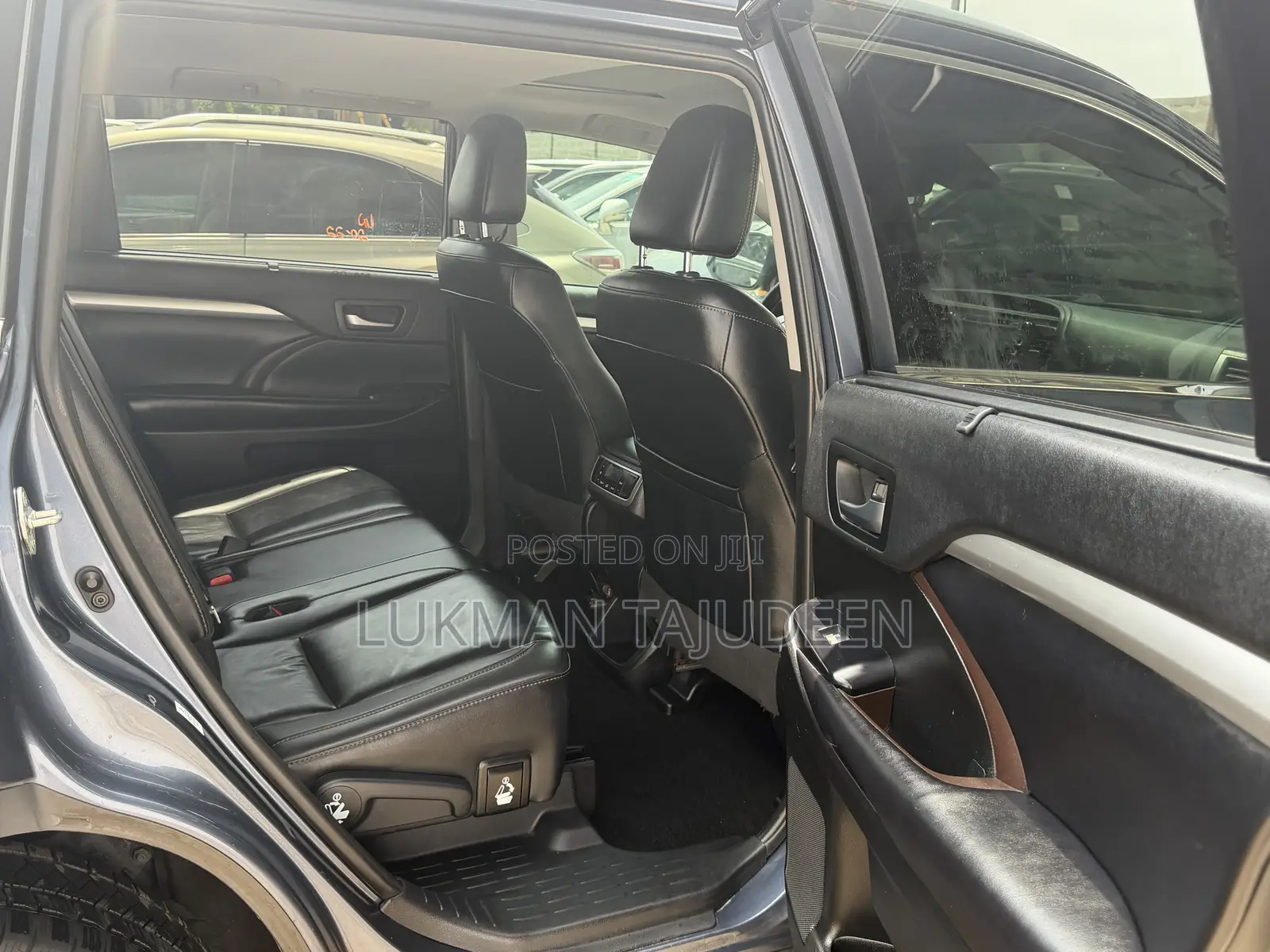 Toyota Highlander XLE 2019 Blue
