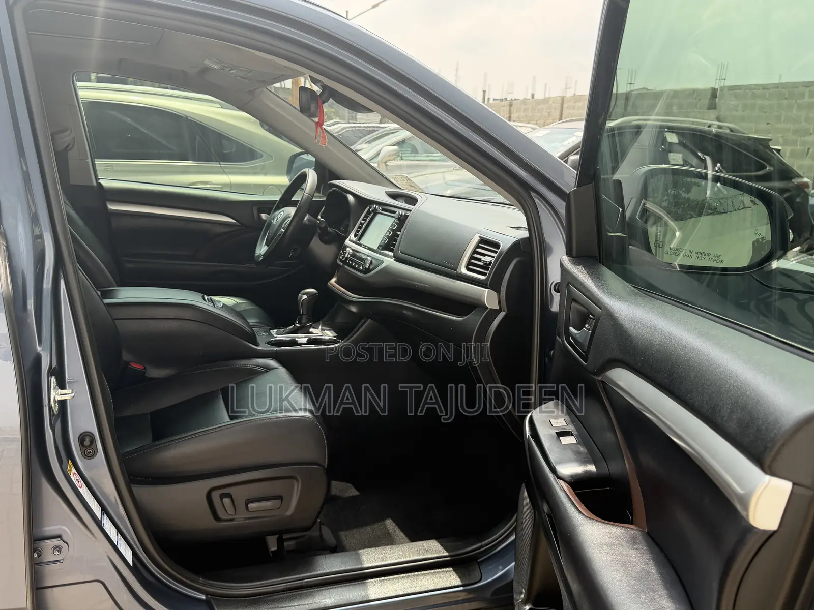 Toyota Highlander XLE 2019 Blue