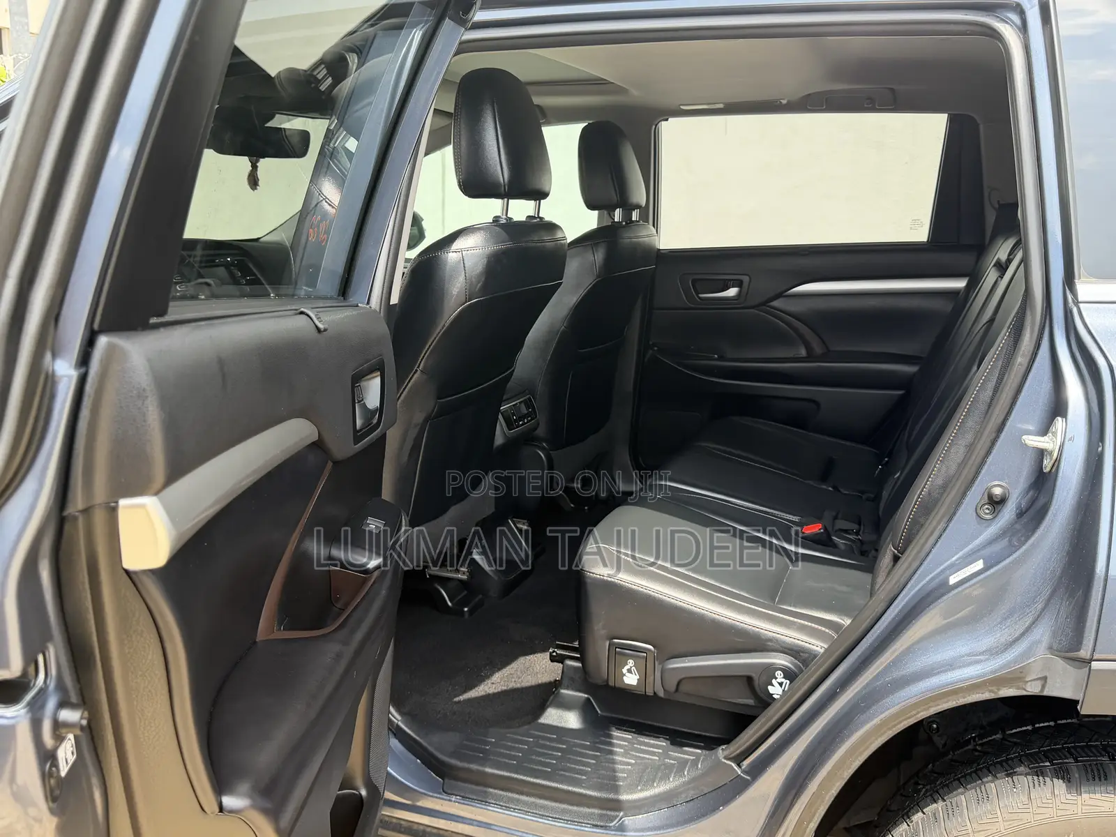 Toyota Highlander XLE 2019 Blue