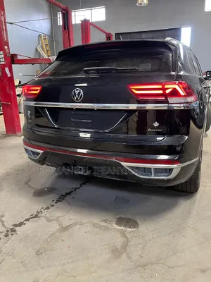 Volkswagen Atlas 2.0T SE w/Technology 4MOTION 2023 Black