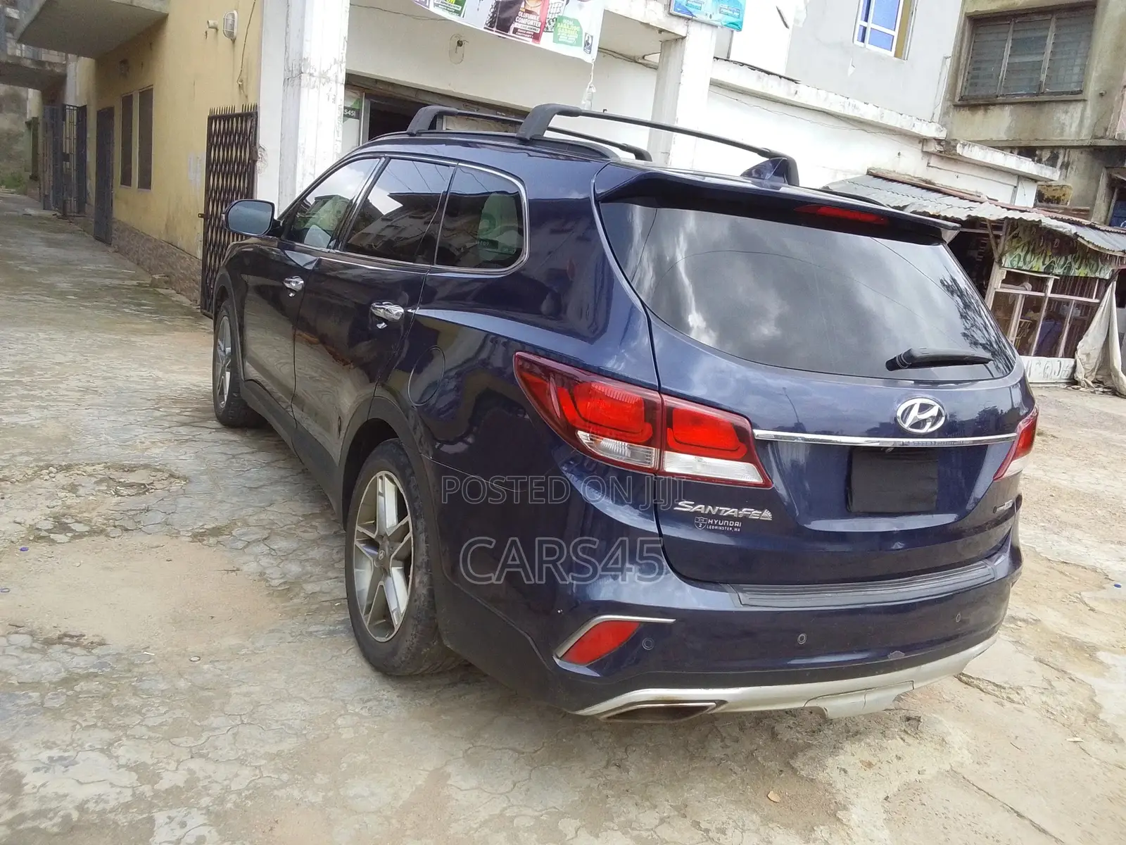 Hyundai Santa Fe 2017 Blue