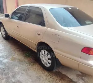 Toyota Camry 2001 Silver