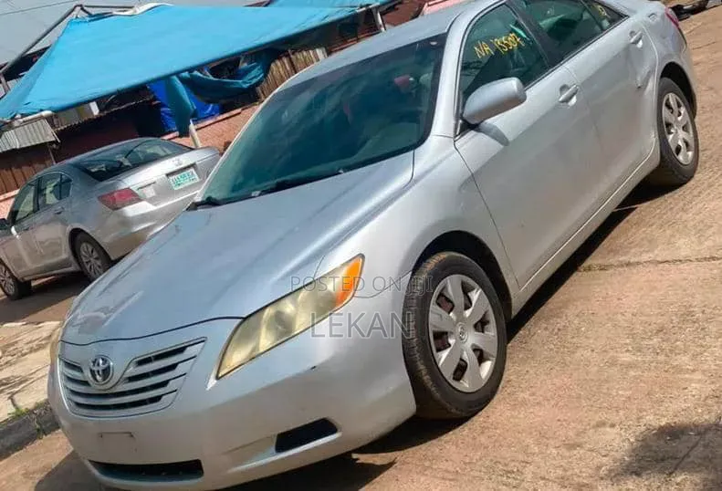 Toyota Camry 2008 Silver