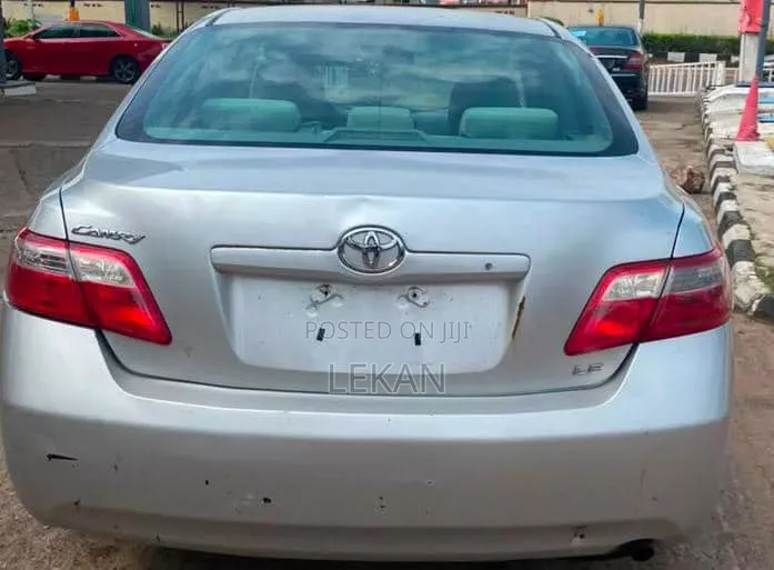 Toyota Camry 2008 Silver