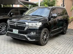 Toyota Land Cruiser 4.5 V8 GXR 2013 Black