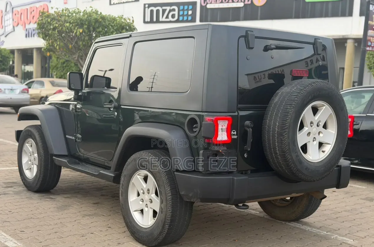 Jeep Liberty 2011 Green