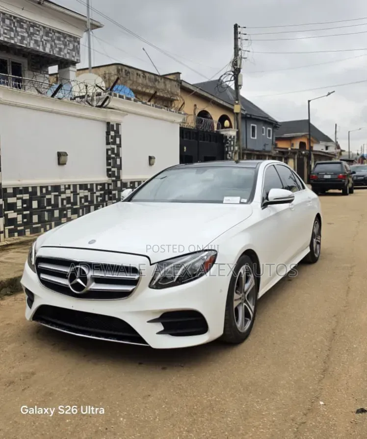 Mercedes-Benz E300 2017 White