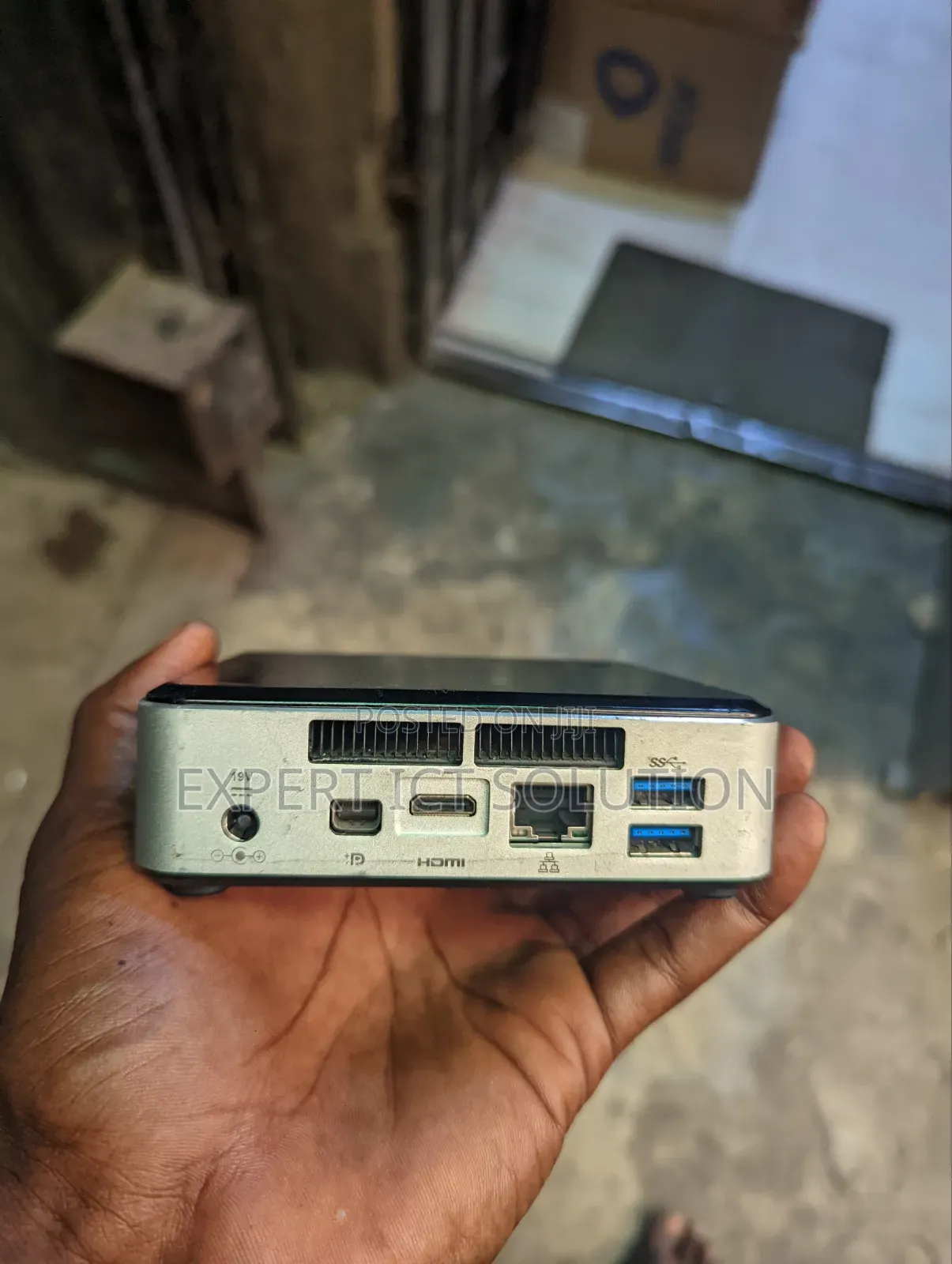 Desktop Computer Gigabyte 4GB Intel SSD 32GB