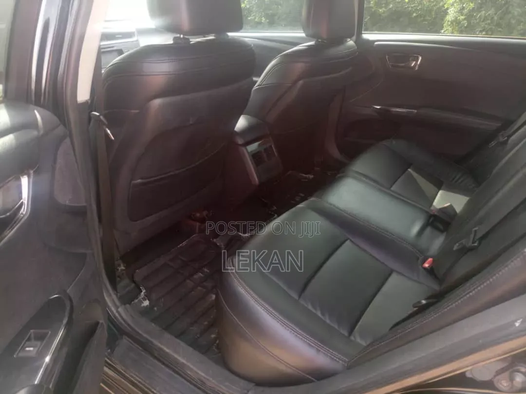Toyota Avalon 2013 Black