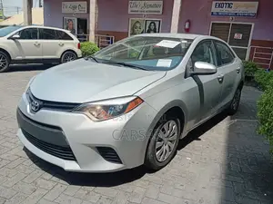 Toyota Corolla L 4dr Sedan (1.8L 4cyl 6M) 2014 Silver