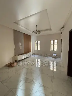 1bdrm Apartment in Lekki Phase 1 for rent