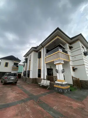 7bdrm Duplex in Obio-Akpor for sale