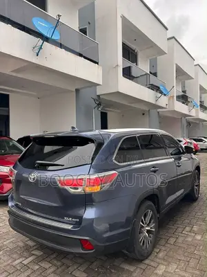 Toyota Highlander 2016 Blue