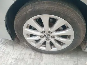 Toyota Camry 2018 Silver
